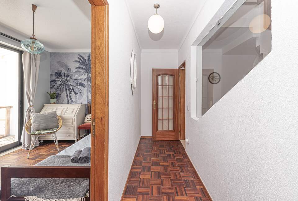 Charming Riverside Retreat with Stunning Tagus Views - Cacilhas, Portugal