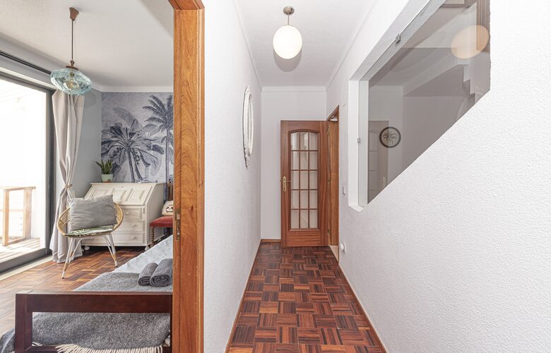 Charming Riverside Retreat with Stunning Tagus Views - Cacilhas, Portugal