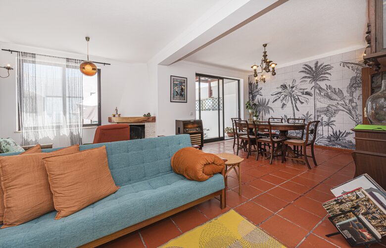 Charming Riverside Retreat with Stunning Tagus Views - Cacilhas, Portugal