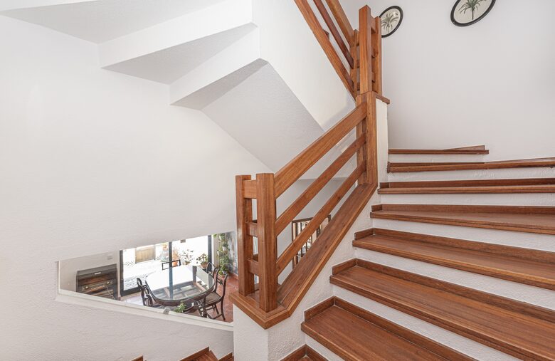 Charming Riverside Retreat with Stunning Tagus Views - Cacilhas, Portugal