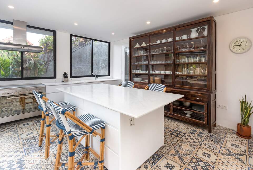 Architect-Designed Seminyak Oasis with Private Pool - Seminyak, Indonesia