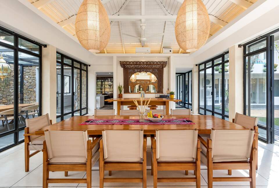 Architect-Designed Seminyak Oasis with Private Pool - Seminyak, Indonesia