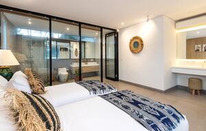 Architect-Designed Seminyak Oasis with Private Pool - Seminyak, Indonesia