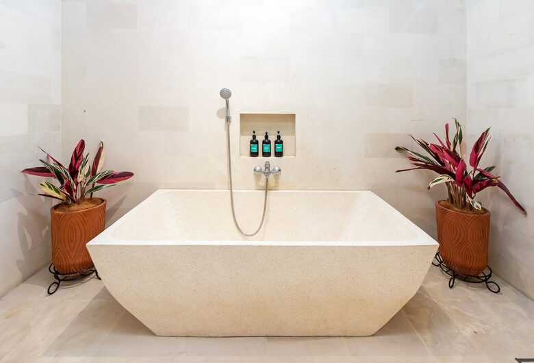 Architect-Designed Seminyak Oasis with Private Pool - Seminyak, Indonesia