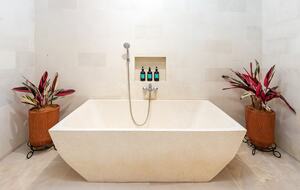 Architect-Designed Seminyak Oasis with Private Pool - Seminyak, Indonesia