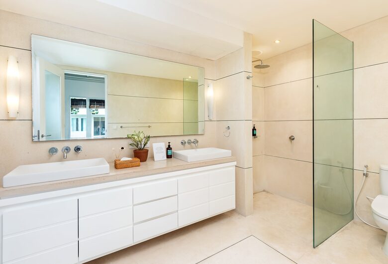 Architect-Designed Seminyak Oasis with Private Pool - Seminyak, Indonesia