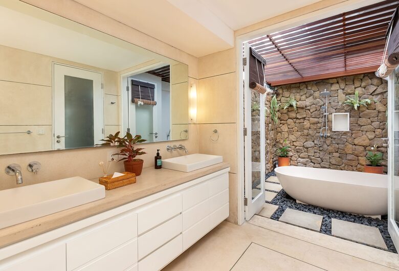 Architect-Designed Seminyak Oasis with Private Pool - Seminyak, Indonesia