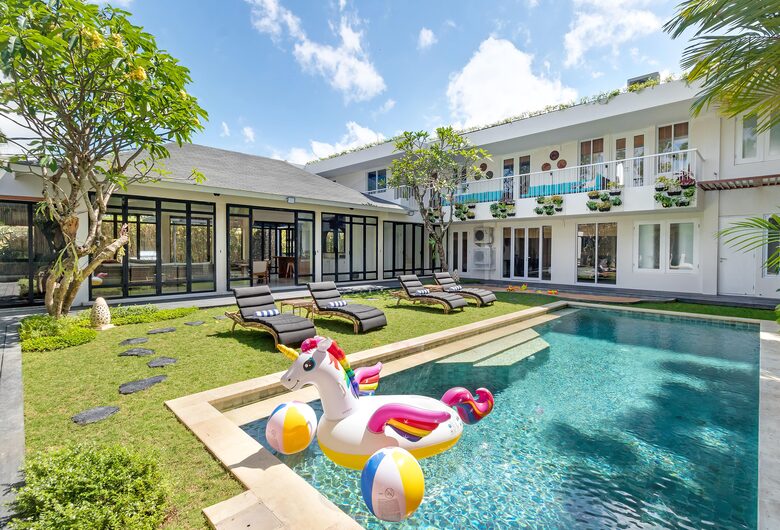 Architect-Designed Seminyak Oasis with Private Pool - Seminyak, Indonesia