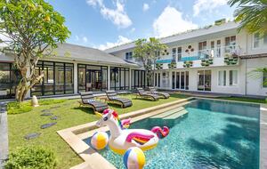 Architect-Designed Seminyak Oasis with Private Pool - Seminyak, Indonesia