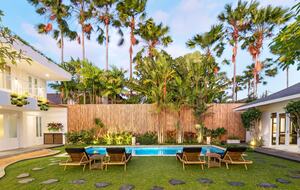 Architect-Designed Seminyak Oasis with Private Pool - Seminyak, Indonesia