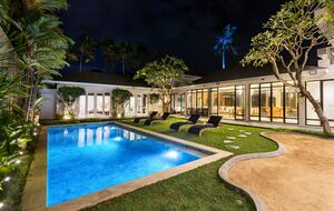 Architect-Designed Seminyak Oasis with Private Pool - Seminyak, Indonesia