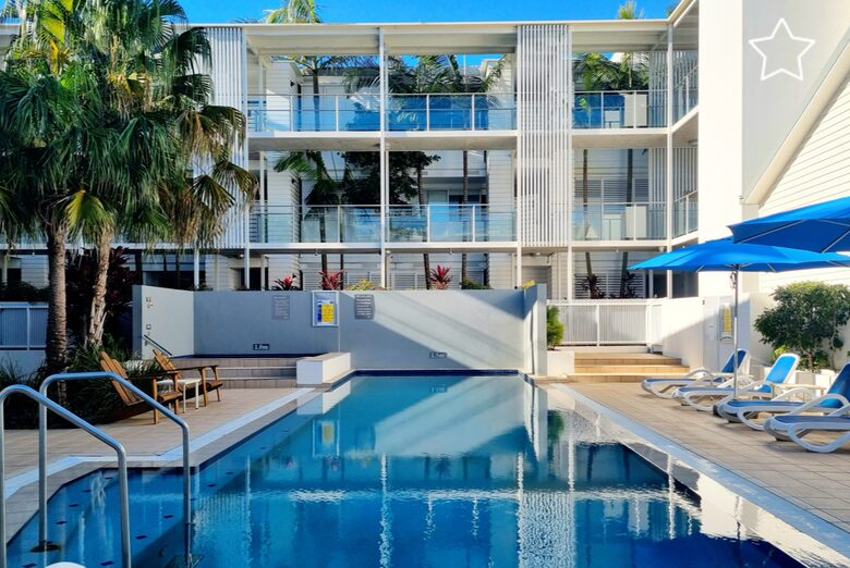 Elegant Beachfront Retreat at Rainbow Beach - Rainbow Beach, Australia