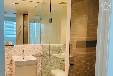 Elegant Beachfront Retreat at Rainbow Beach - Rainbow Beach, Australia