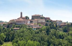 Luxury Wine Country Villa with Panoramic Vineyard Views - Soglio, Italy