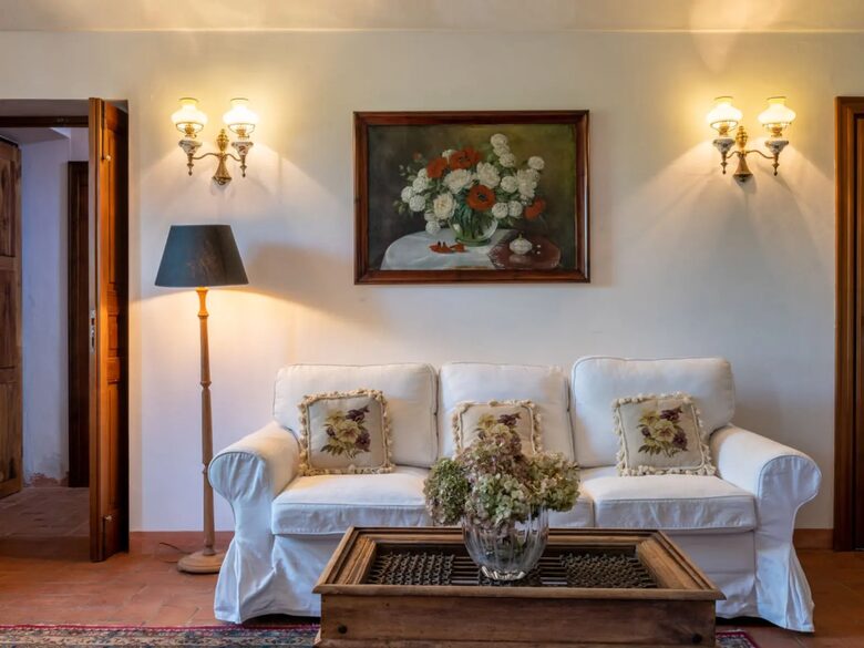 Luxury Wine Country Villa with Panoramic Vineyard Views - Soglio, Italy