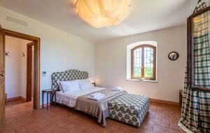 Luxury Wine Country Villa with Panoramic Vineyard Views - Soglio, Italy