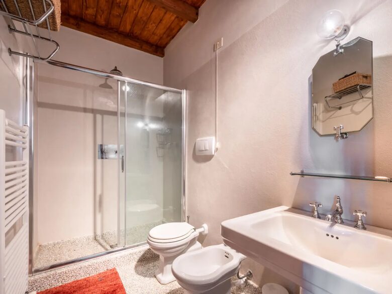 Luxury Wine Country Villa with Panoramic Vineyard Views - Soglio, Italy