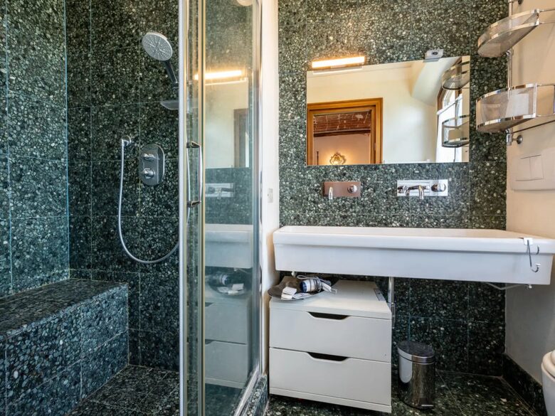 Luxury Wine Country Villa with Panoramic Vineyard Views - Soglio, Italy