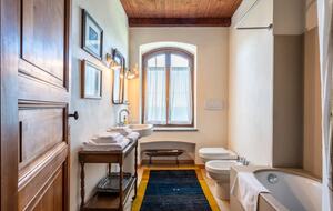 Luxury Wine Country Villa with Panoramic Vineyard Views - Soglio, Italy