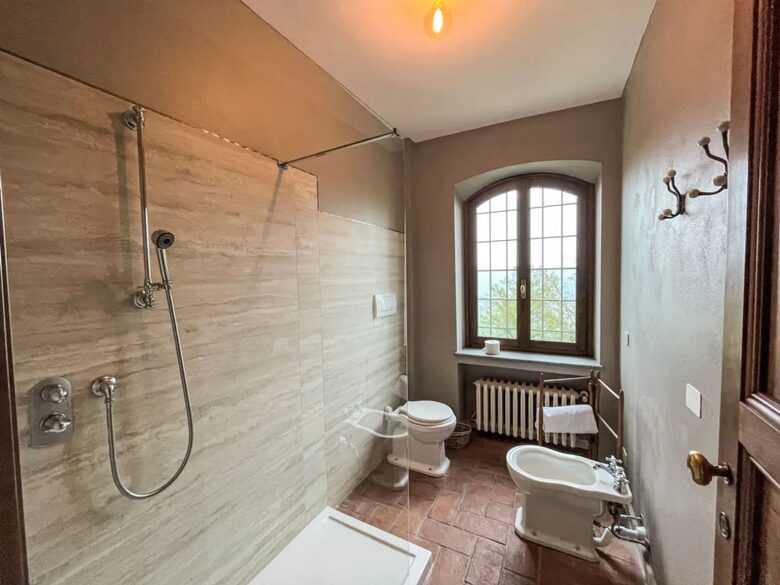 Luxury Wine Country Villa with Panoramic Vineyard Views - Soglio, Italy