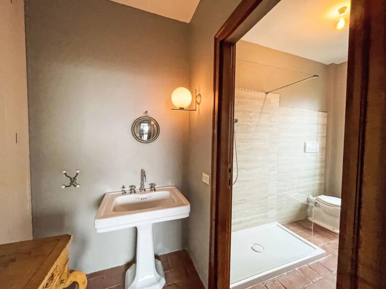 Luxury Wine Country Villa with Panoramic Vineyard Views - Soglio, Italy