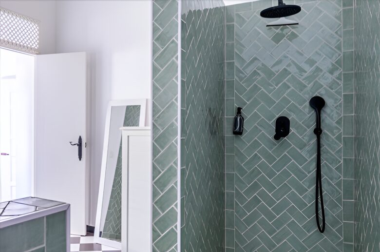 Luxurious Moroccan-Style Villa with Panoramic City Views - Seville, Spain