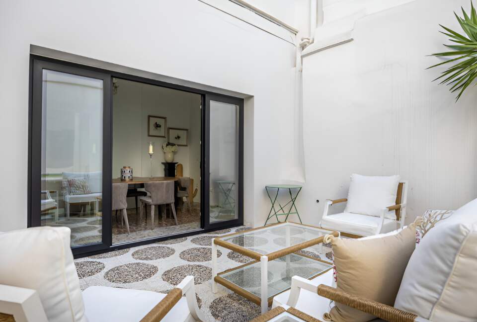 Luxurious Moroccan-Style Villa with Panoramic City Views - Seville, Spain