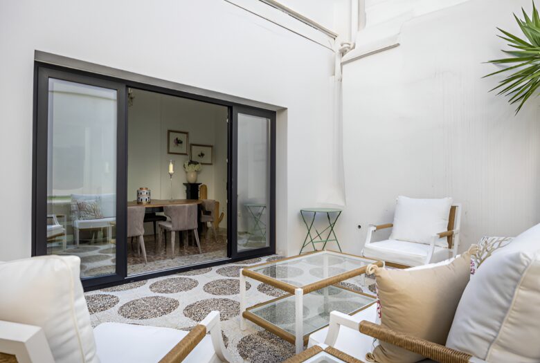 Luxurious Moroccan-Style Villa with Panoramic City Views - Seville, Spain