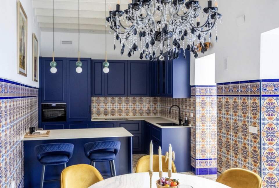 Luxurious Moroccan-Style Villa with Panoramic City Views - Seville, Spain