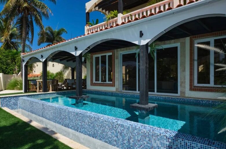 Villa Saliña: A Serene Luxury Retreat with Lake Views in Noord - Noord, Aruba