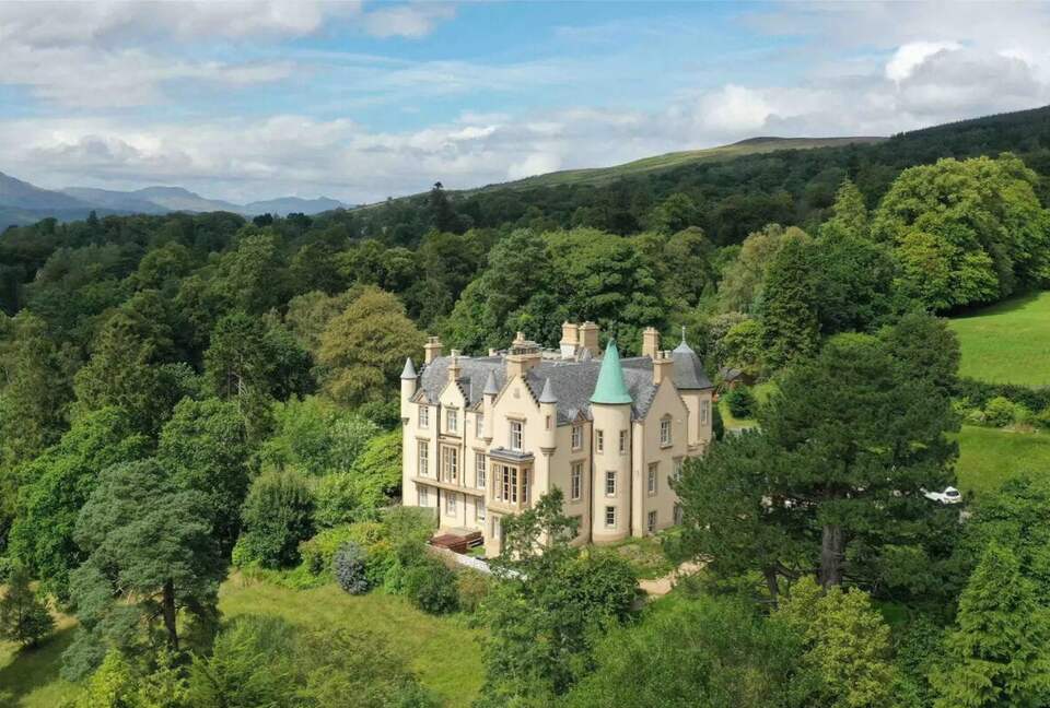 Invergare Castle - Helensburgh, United Kingdom