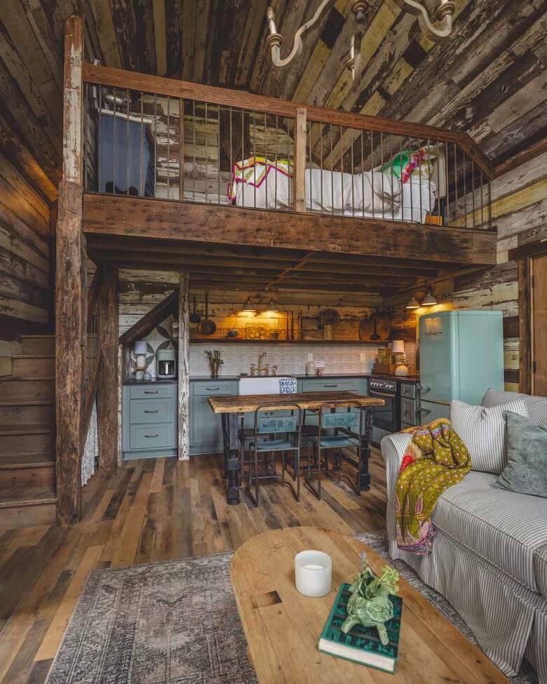 Charmed by History | A Pair of Thoughtfully Restored Retreats - Loganville, Georgia