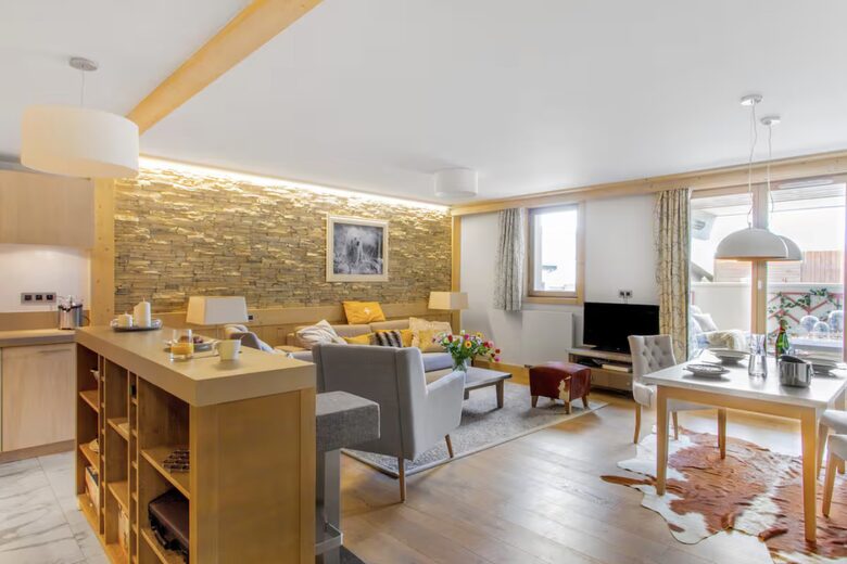 Elegant Alpine Retreat in Courchevel 1550 - Courchevel, France