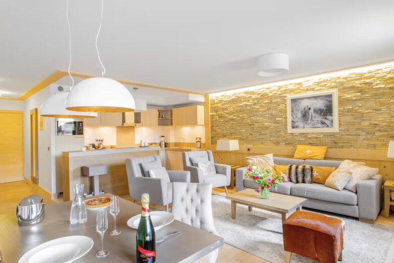 Elegant Alpine Retreat in Courchevel 1550 - Courchevel, France