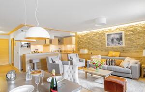 Elegant Alpine Retreat in Courchevel 1550 - Courchevel, France