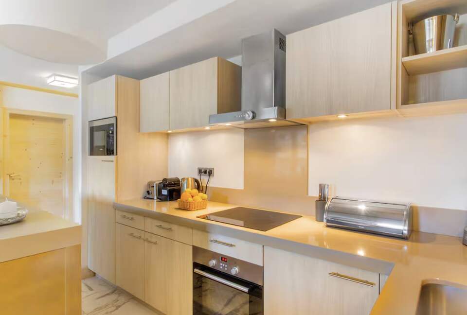 Elegant Alpine Retreat in Courchevel 1550 - Courchevel, France