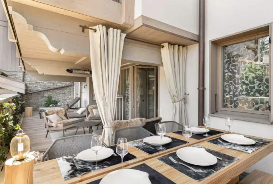 Elegant Alpine Retreat in Courchevel 1550 - Courchevel, France