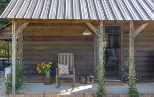 Charmed by History | A Pair of Thoughtfully Restored Retreats - Loganville, Georgia