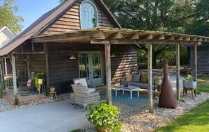 Charmed by History | A Pair of Thoughtfully Restored Retreats - Loganville, Georgia