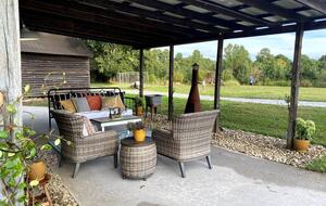 Charmed by History | A Pair of Thoughtfully Restored Retreats - Loganville, Georgia