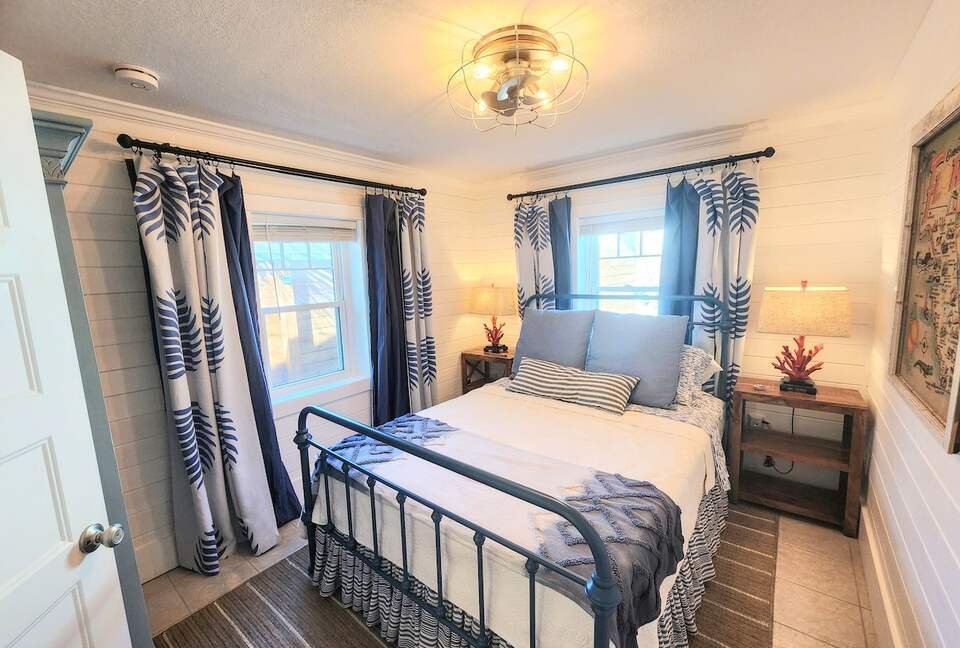 Golden Hour Cottage by the Sea - Flagler Beach, Florida