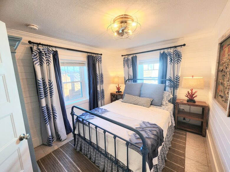 Golden Hour Cottage by the Sea - Flagler Beach, Florida