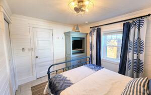 Golden Hour Cottage by the Sea - Flagler Beach, Florida