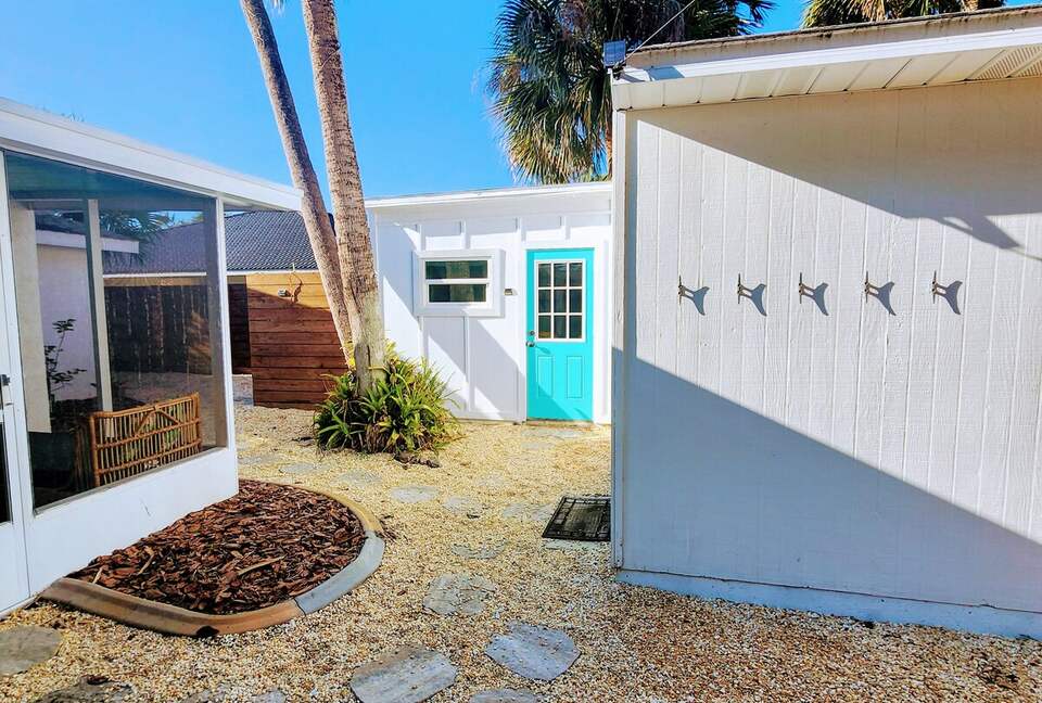 Golden Hour Cottage by the Sea - Flagler Beach, Florida