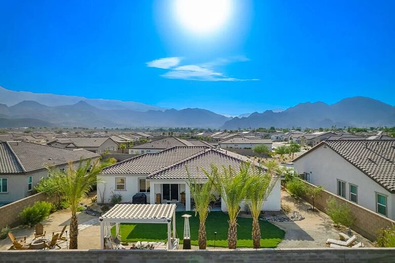 Desert Serenity with Mountain Views - La Quinta, California