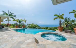 Serene Hawaiian Estate Above the Sea - Kailua Kona, Hawaii