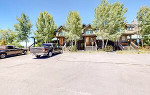 Inviting Colorado Condo Steps from the Slopes - Granby, Colorado