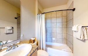 Inviting Colorado Condo Steps from the Slopes - Granby, Colorado