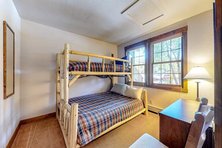 Inviting Colorado Condo Steps from the Slopes - Granby, Colorado