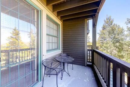 Inviting Colorado Condo Steps from the Slopes - Granby, Colorado